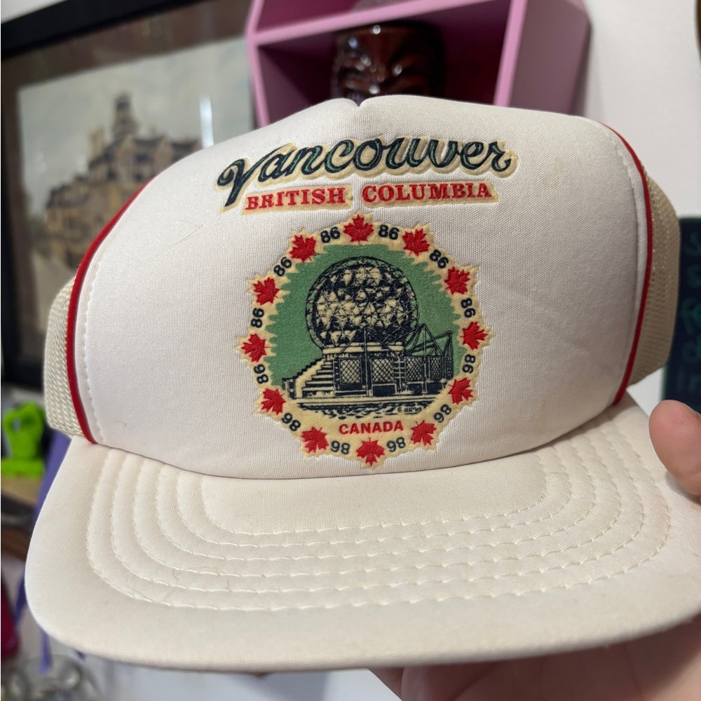Vintage 1986 Vancouver British Columbia Trucker Hat